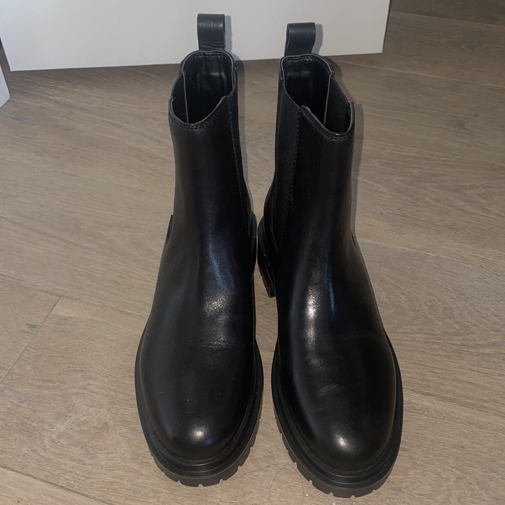 BRAND NEW RALPH LAUREN Corrine boots